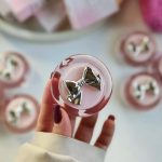 رژگونه کره ای الماسی ‌پاپیونی gege bear🪞